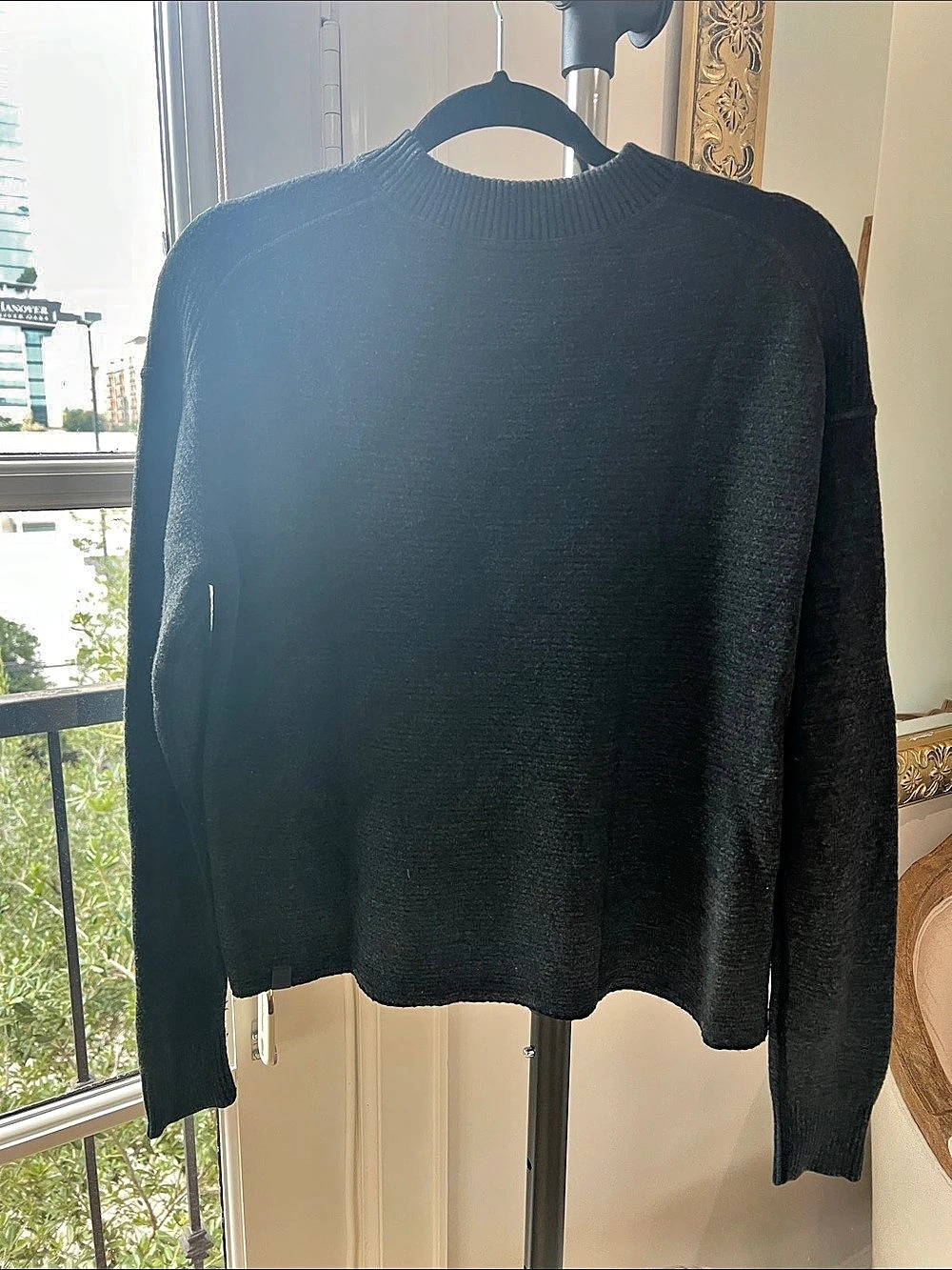 Lululemon Textured Knit Crewneck Sweater Charcoal and Black reversible